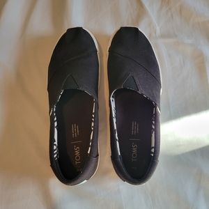 Black Platform Toms Size 9 (Fenix Platform) NWOT